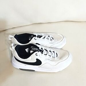 Boys size 3 youth Nike shoes